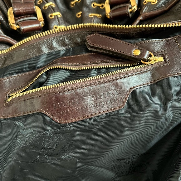 Burberry authentic bag - Picture 5 of 6